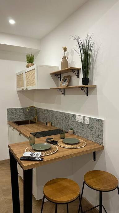 Le Verger Des Papes Apartment